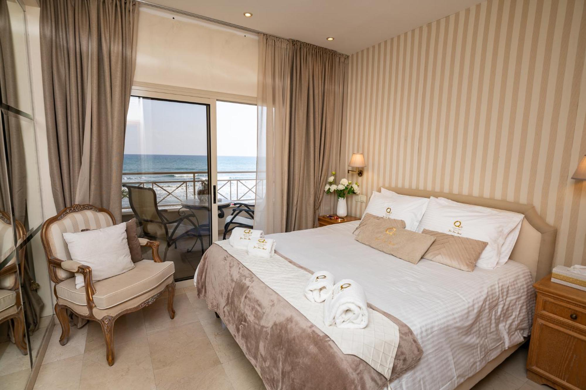 Quattro Beachfront Sea View Ap 4 ลาร์นาคา ภายนอก รูปภาพ
